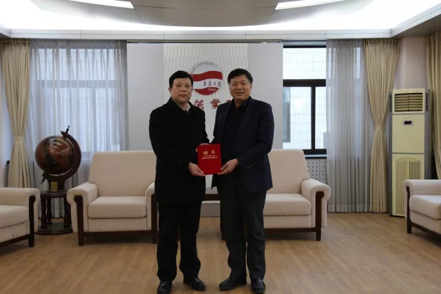 1513850870415560.jpg 640.webp.jpg